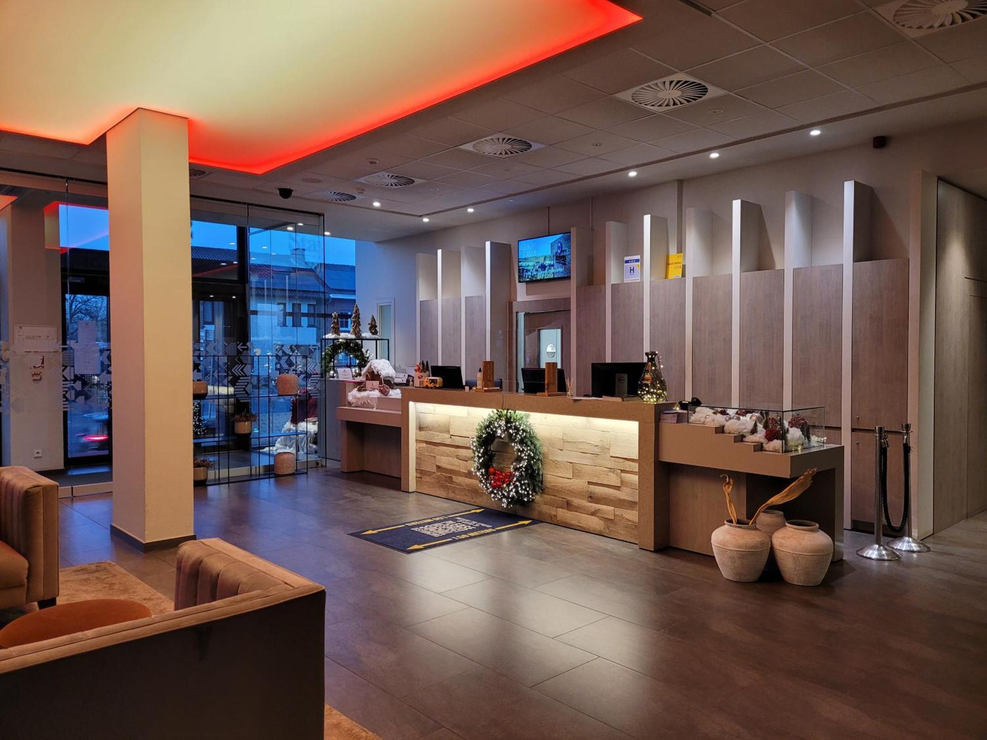 Hotel Stayen Sint-Truiden Bagian luar foto