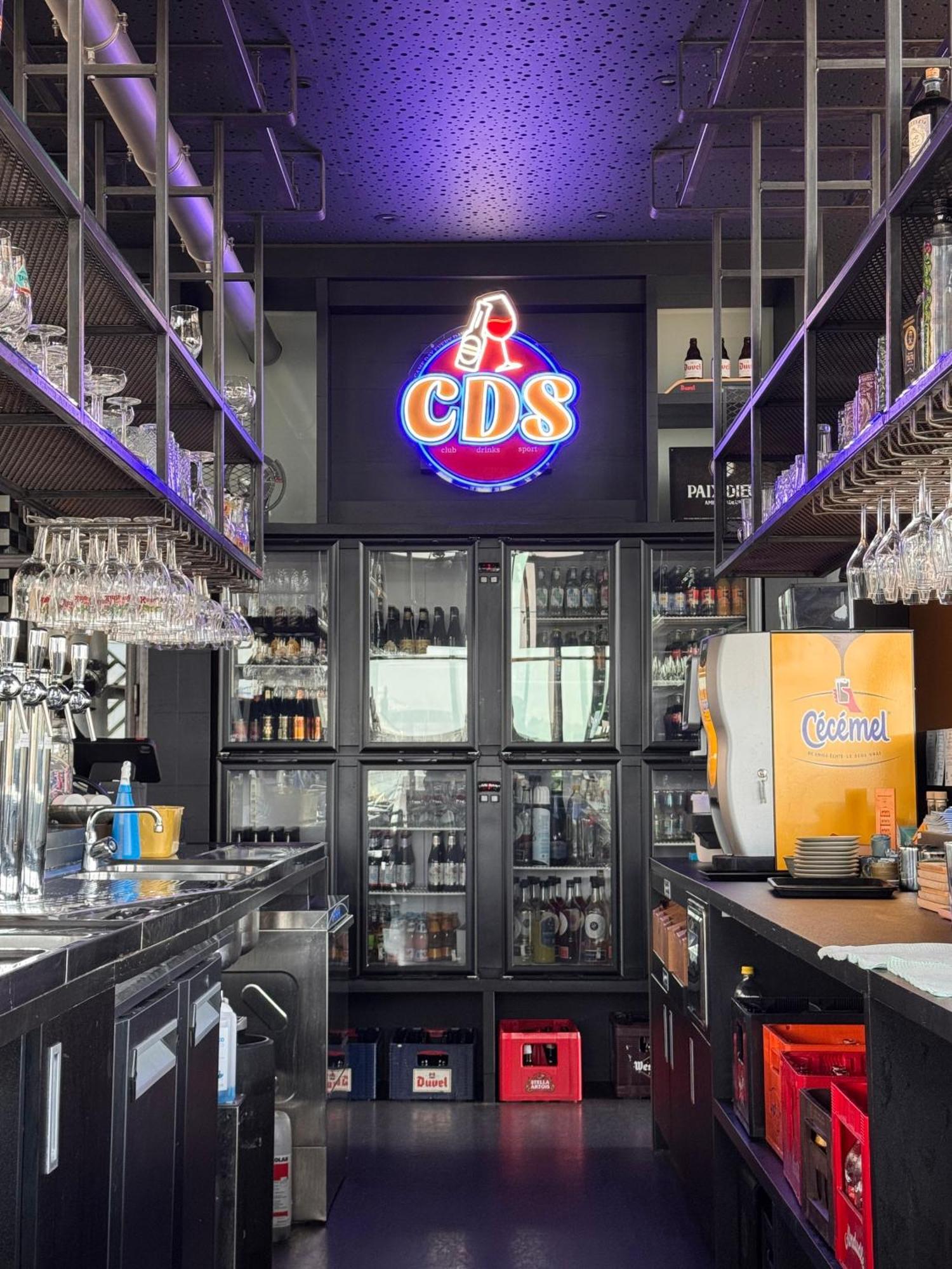 Hotel Stayen Sint-Truiden Bagian luar foto