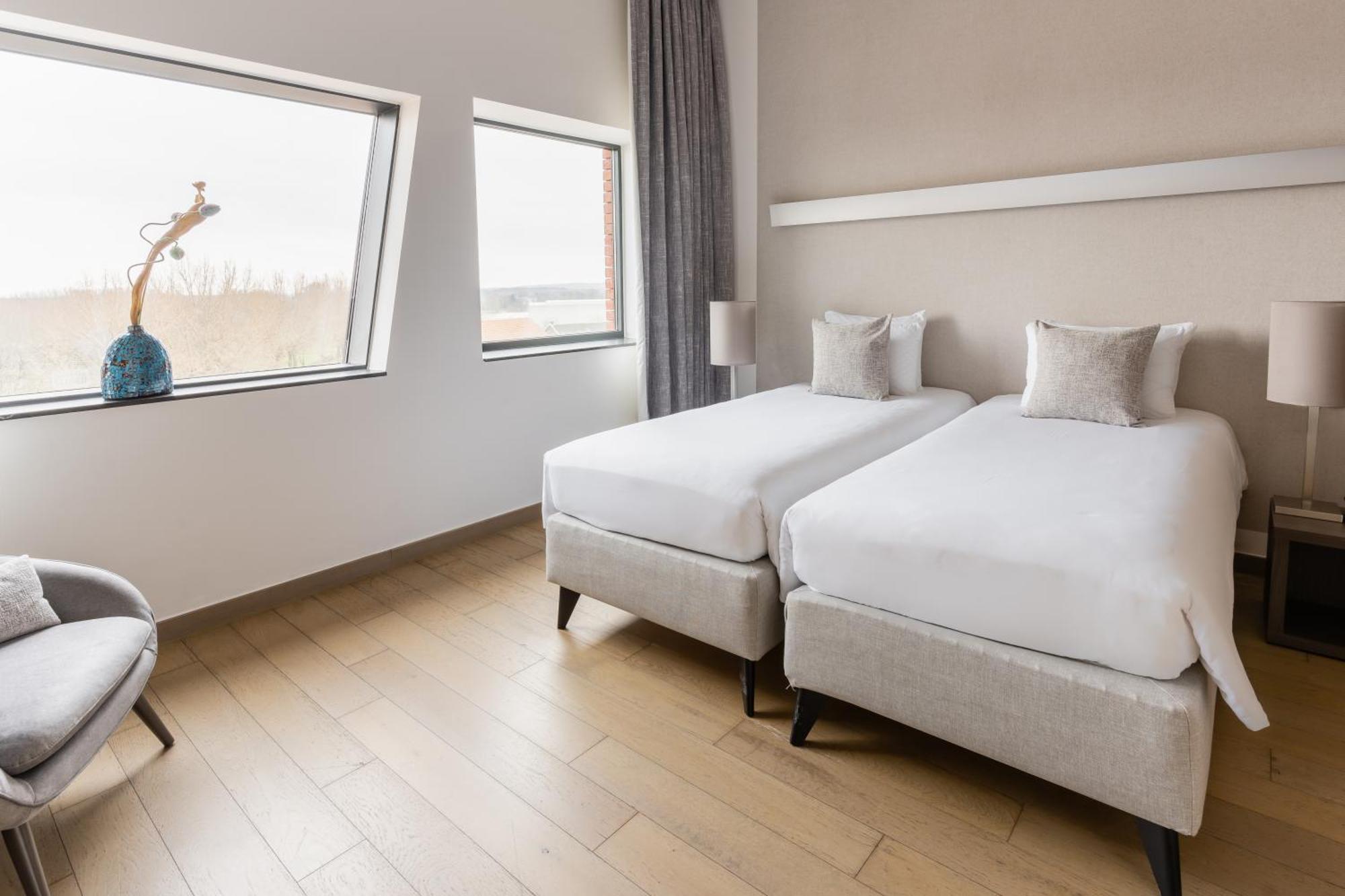 Hotel Stayen Sint-Truiden Bagian luar foto